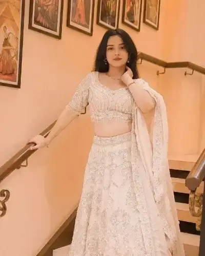 Escort Rajmahal